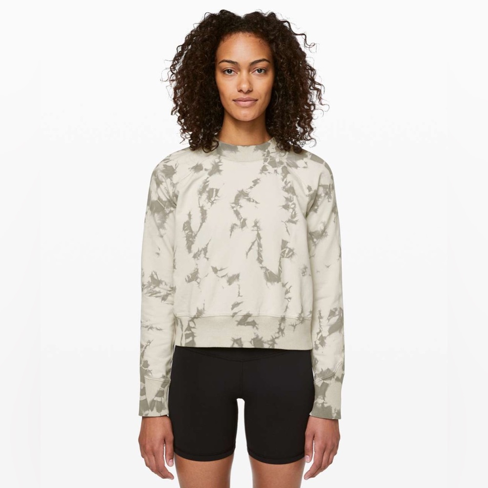 BNWOT Lululemon Ready to Roll Crew
Grey Shibori Tie Dye. 
Size 6.